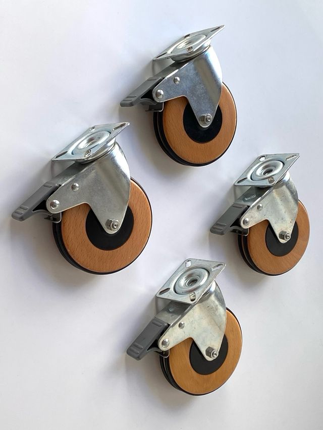 4 Ruote in legno per mobili