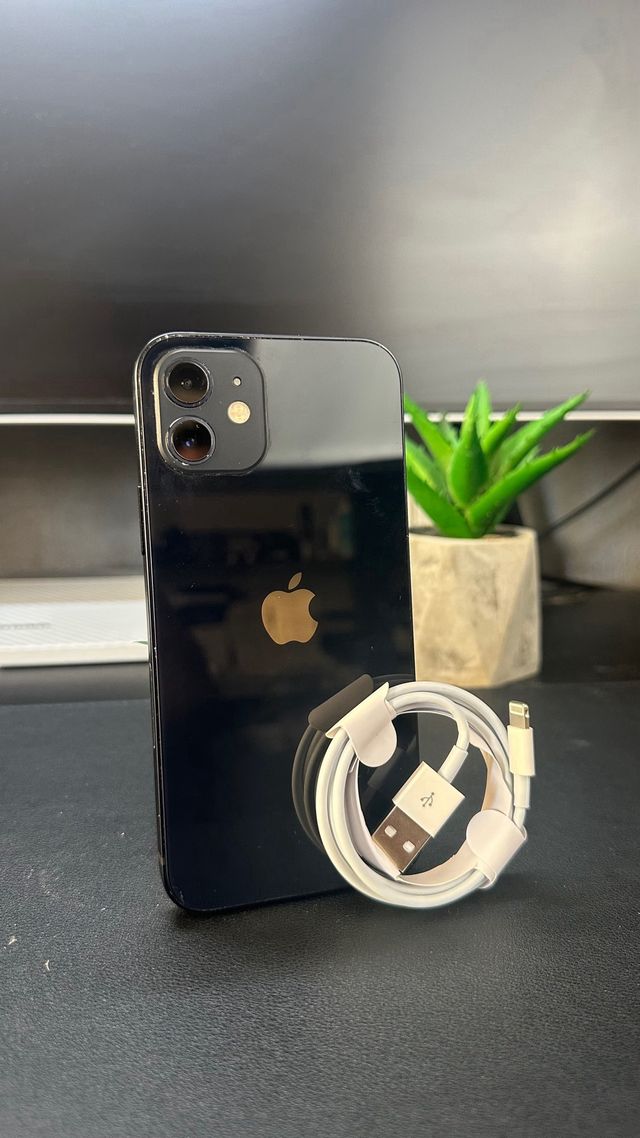 iPhone 12 100% Batería