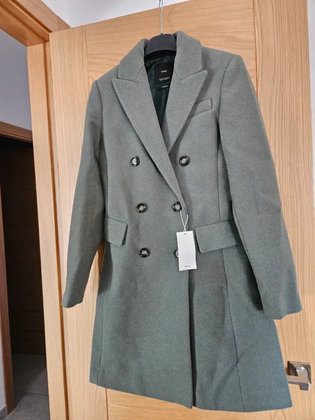 Abrigo Mango verde oliva doble botonadura