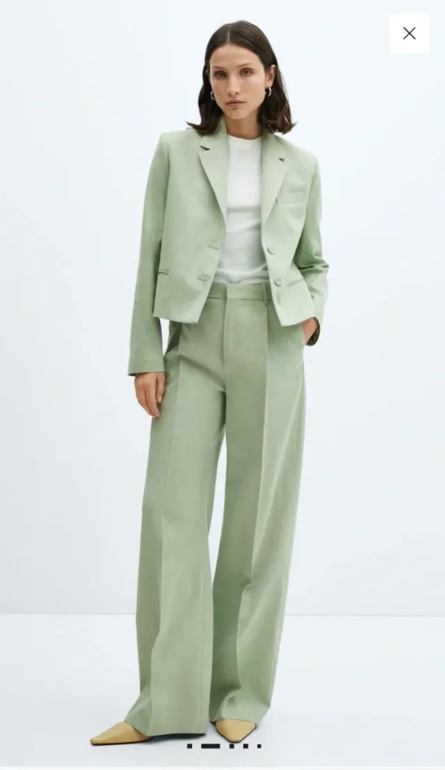 Conjunto Mango: Chaqueta y Pantalón Verde