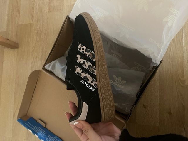 Adidas samba og leopardo nuevas