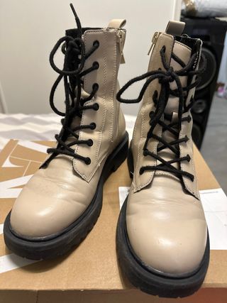 Botas niña beige y negras talla 37 Zara
