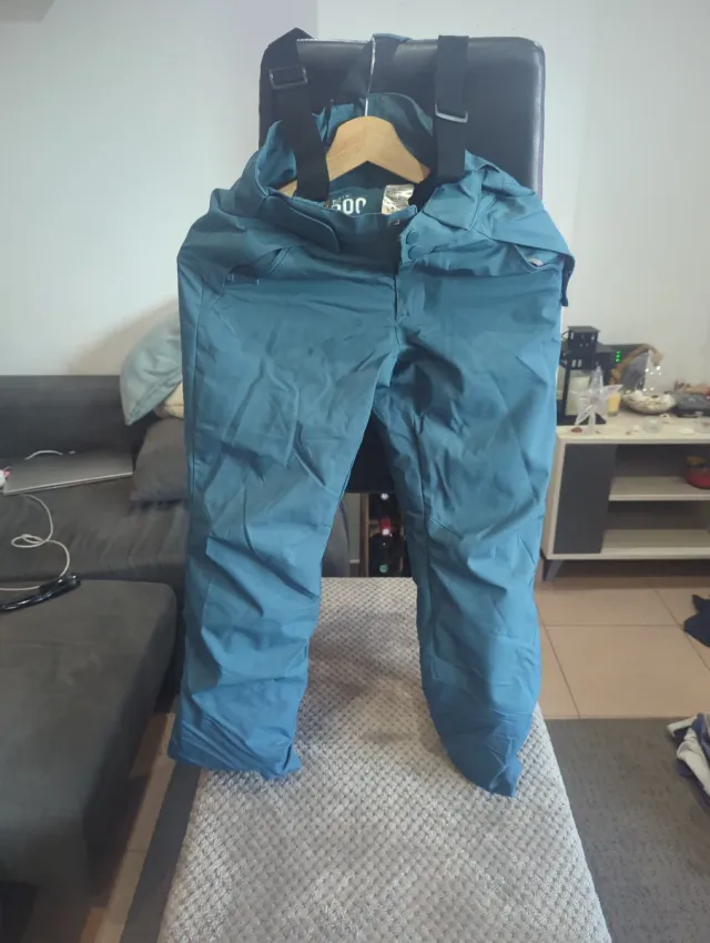 Conjunto Chaqueta y Pantalón y guantes Esquí 12T