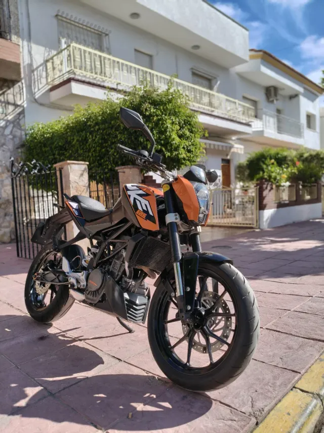 KTM DUKE 125