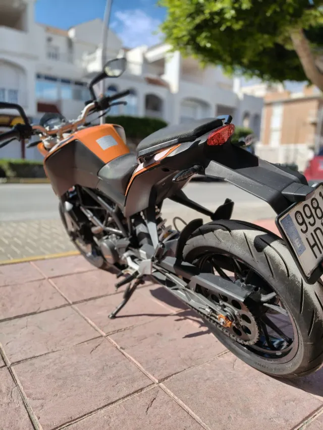 KTM DUKE 125