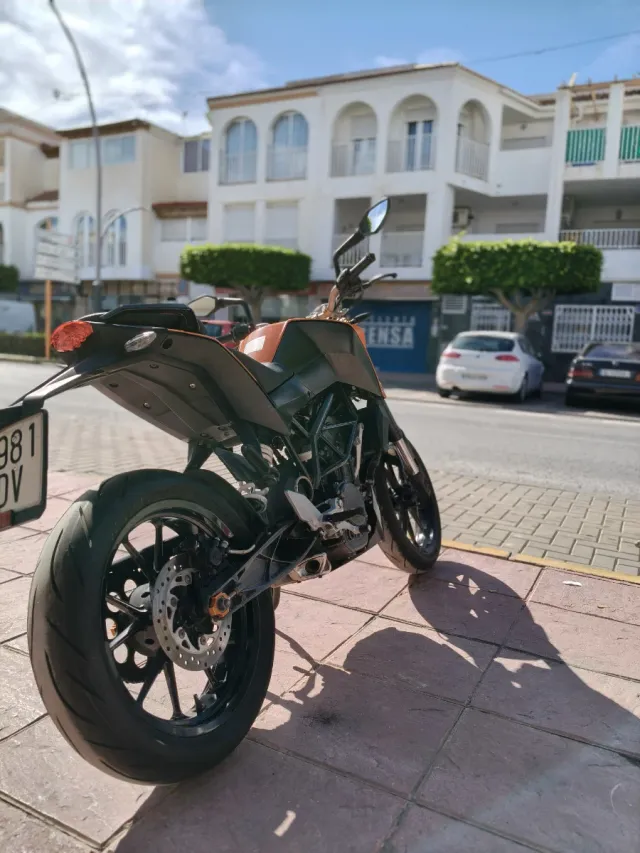 KTM DUKE 125