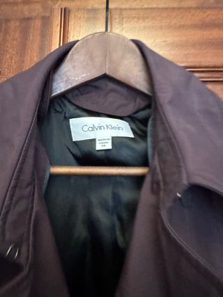 Trench Calvin Klein Tono vino