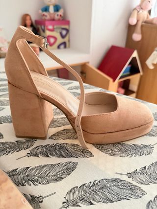 Zapato fiesta tacón plataforma rosa nude