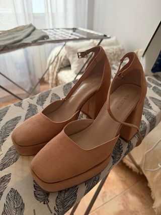 Zapato fiesta tacón plataforma rosa nude