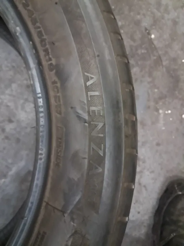 Neumáticos 245/50/19