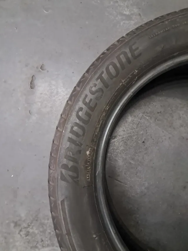 Neumáticos 245/50/19