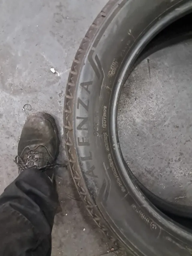 Neumáticos 245/50/19