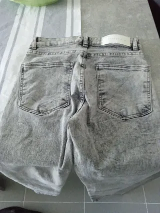 Vaqueros Skinny con etiqueta