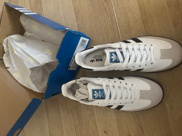 Adidas Samba Blancas y Negras