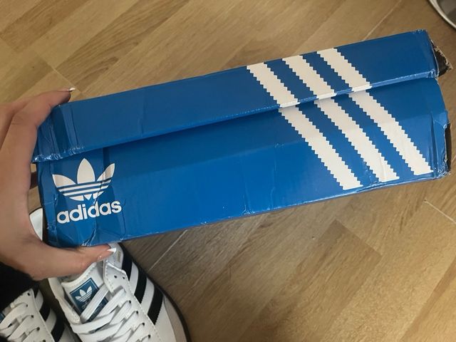 Adidas Samba Blancas y Negras