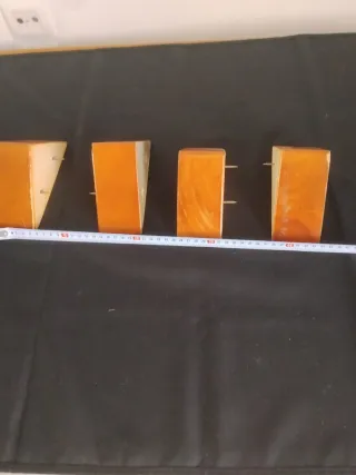 Gambe per mobili in legno