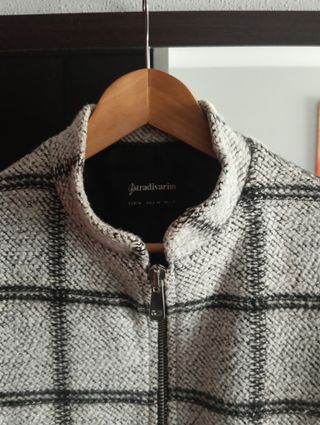 Abrigo Stradivarius cuadros mujer