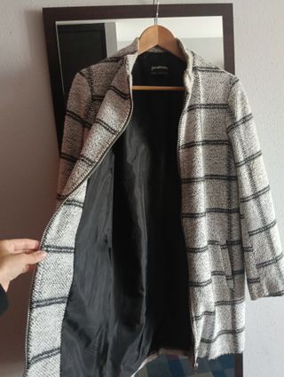 Abrigo Stradivarius cuadros mujer
