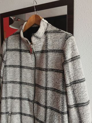 Abrigo Stradivarius cuadros mujer