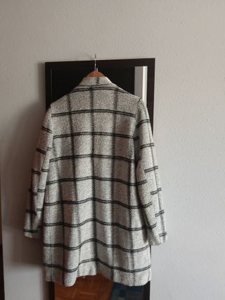 Abrigo Stradivarius cuadros mujer