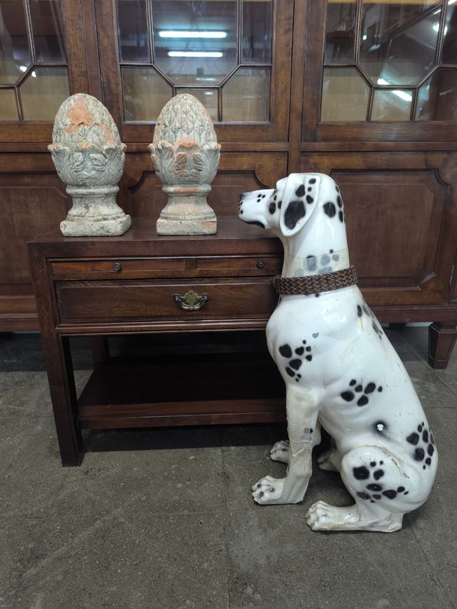 Coppia di ananas decorativi in terracotta. Vintage