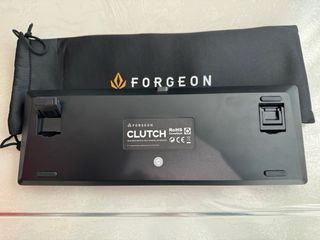 Teclado Gaming Mecánico Forgeon Clutch RGB