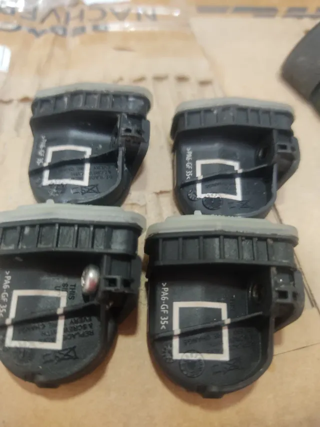 4 Sensores Presión Neumáticos TPMS PA6-GF35