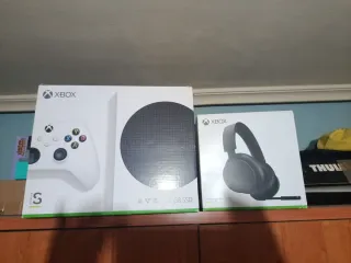 Xbox Series S + Cuffie Wireless