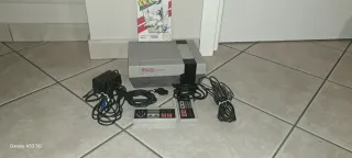 Nintendo NES Console + Gioco + Accessori