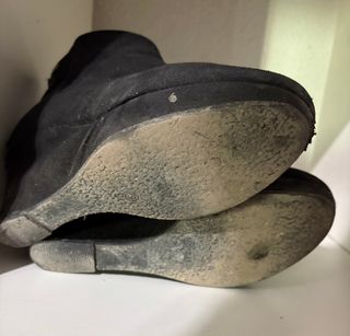 Botines negros de cuña