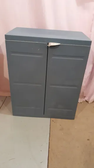 Armario de plástico