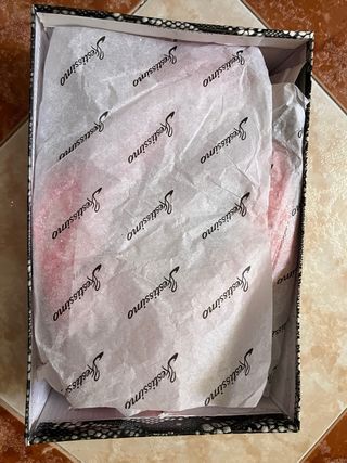 Tacones rojos encaje brillantes talla 39