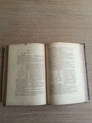 Lote cuatro libros antiguos