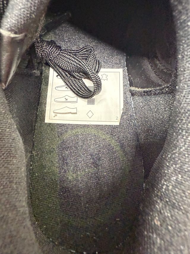 WMNS Nike T90 (Total 90 III). talla 38.5 Black