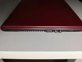 Acer Aspire E5-521 Rojo