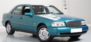 2 Tapas Estribo Mercedes W202