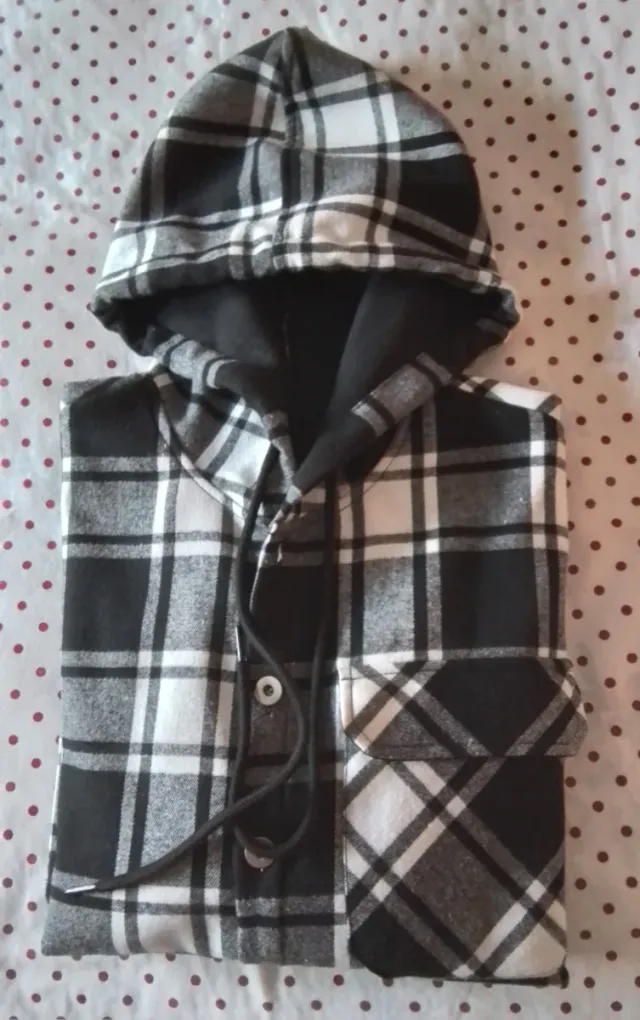 Chaqueta con capucha Shein Talla L