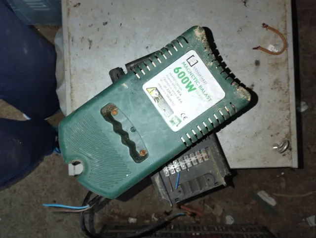 Balastro Magnético Vanguard 600W