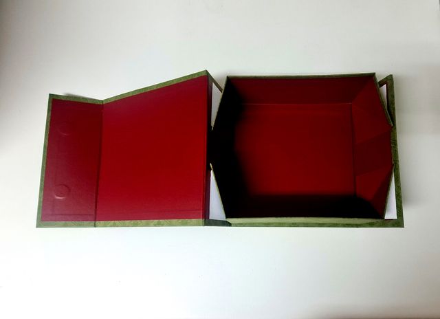 Scatola Gucci Verde con Rilievo