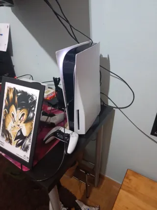 Consola Sony PS5 Blanca + Mando de 1 tb con lector