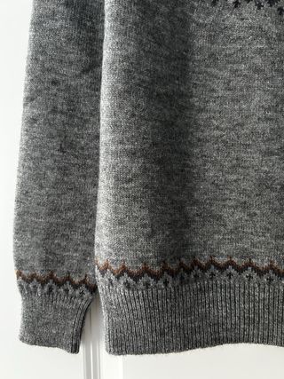 Jersey estilo nórdico gris