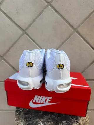 Nike TN Talla 45 Blancas
