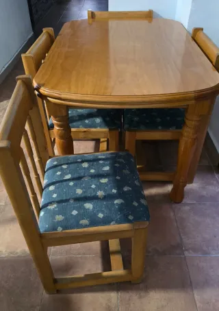 Mesa comedor extensible + 6 sillas madera