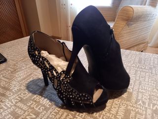 Zapatos de fiesta negros