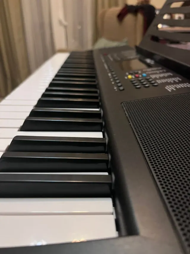 Teclado Eléctrico RockJam 61 Teclas