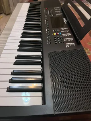 Teclado Eléctrico RockJam 61 Teclas