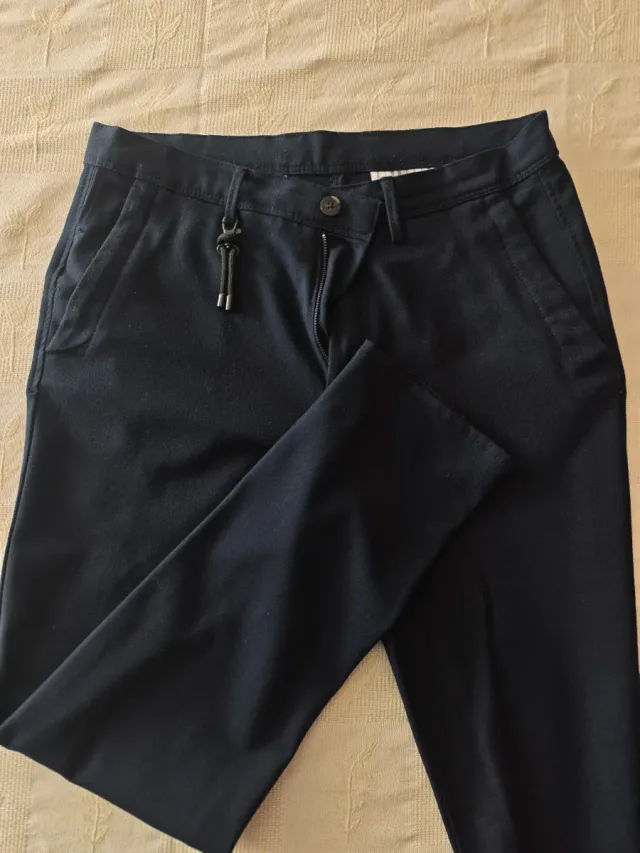 Pantalón traje Zara