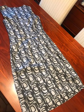 Vestido H&M sin mangas estampado Talla M