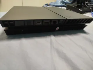 PlayStation 4 1TB + Volante + 7 Giochi