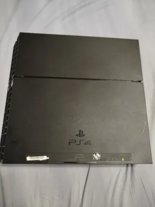 PlayStation 4 1TB + Volante + 7 Giochi